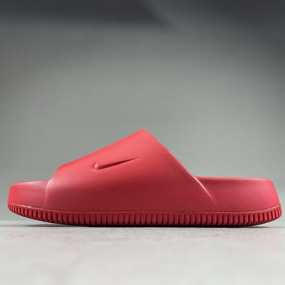 Nike Calm Men’s Size 10 University Red Slip On Rubber Slides Sandals Casual NEW - Picture 1 of 7
